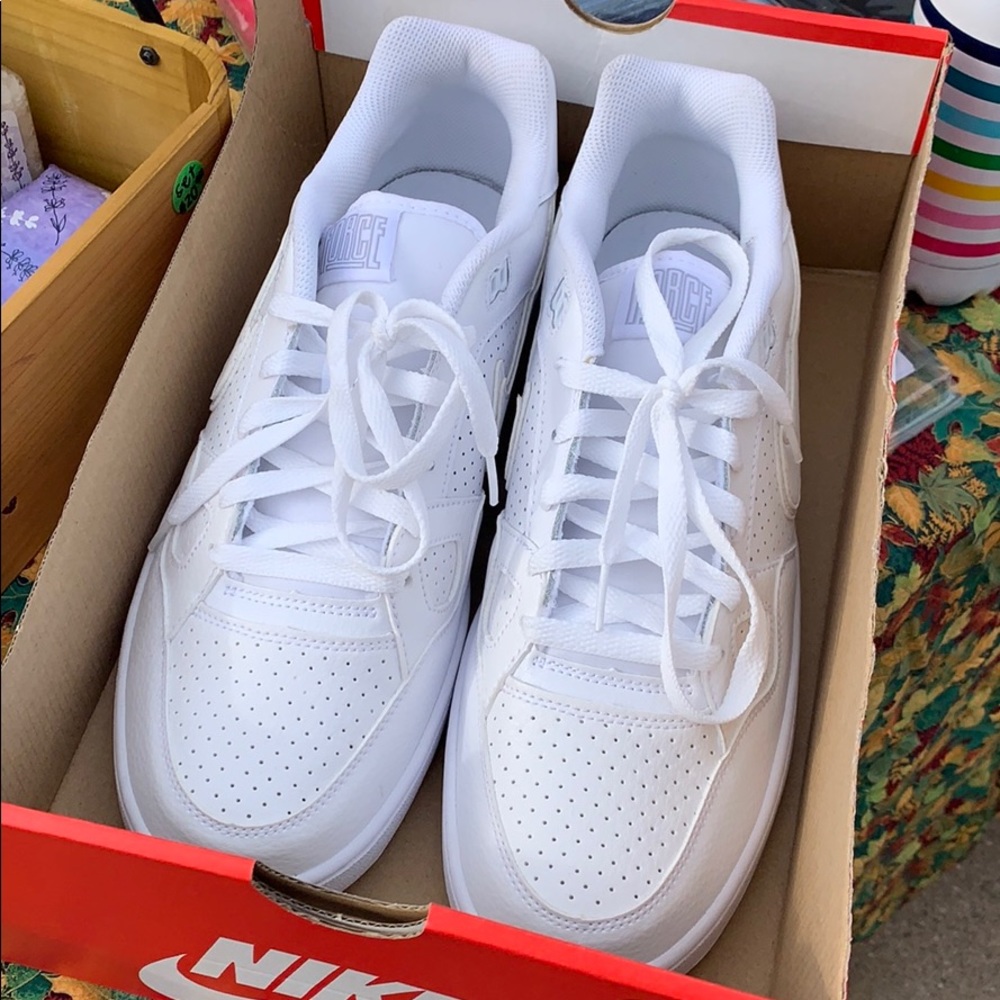 Men’s Nike force shoes